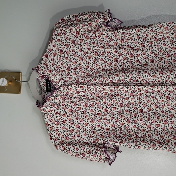 Kookai NWOT Ditsy Floral Ruffle Blouse 6 / 8 (38) Purple Ivory Short Sleeve - Picture 2 of 16